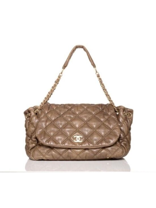 CHANEL Handbags - Auth Chanel Diamond Quilt Lambskin Leather Bag